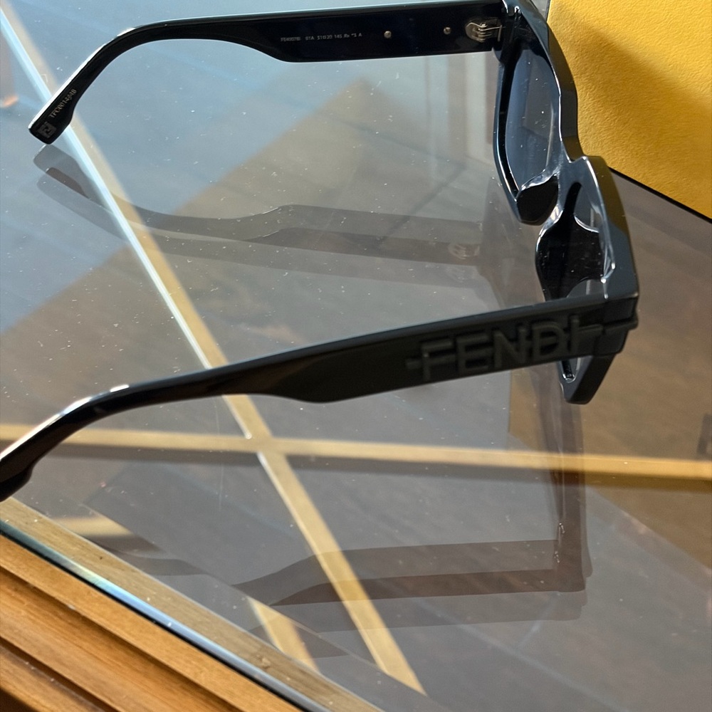 Fendi Black Designer Sunglasses - Picture 2 of 4